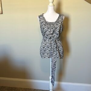 Black and white shirt with belt. Size small
